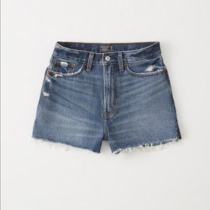NEW Abercrombie high waisted shorts. Size 27